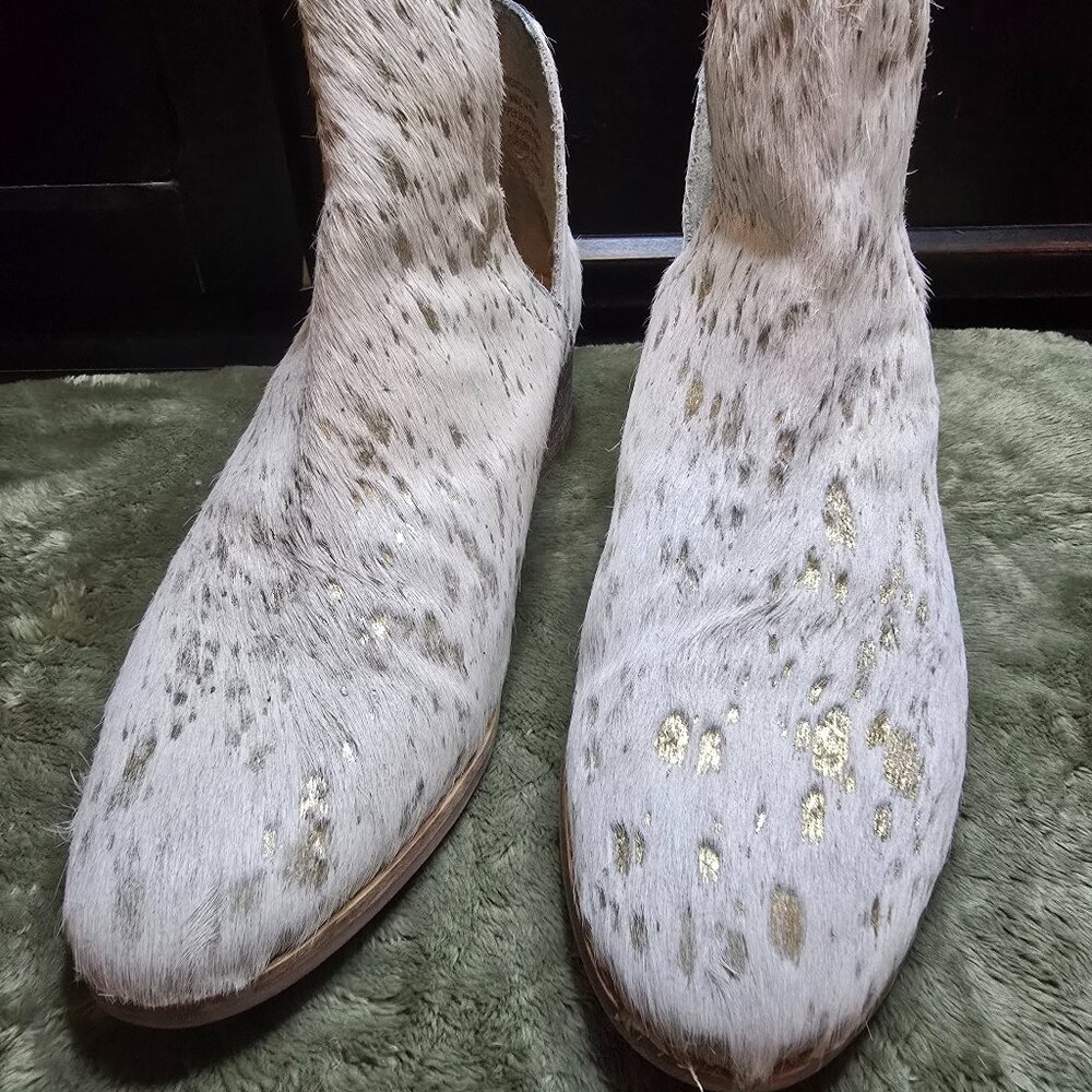 Ankle boots